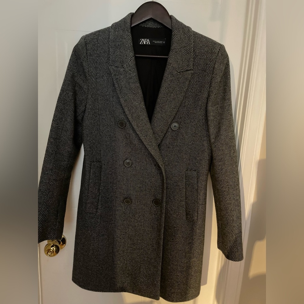 Zara coat. Chevron pattern. Size xs